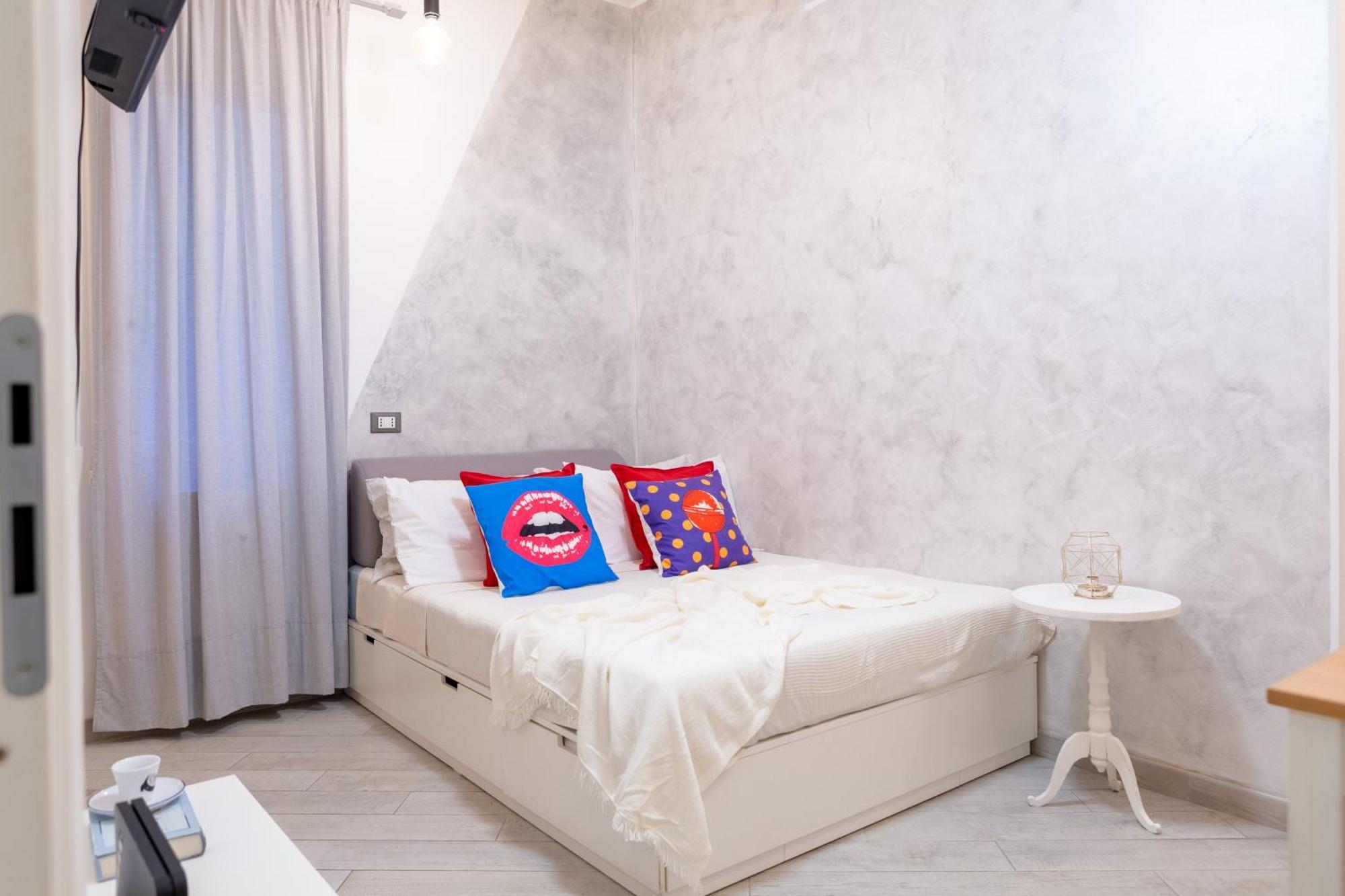 Stanza Comoda E Silenziosa Con Bagno Privato E Area Lavoro E Relax Habitación en casa particular *