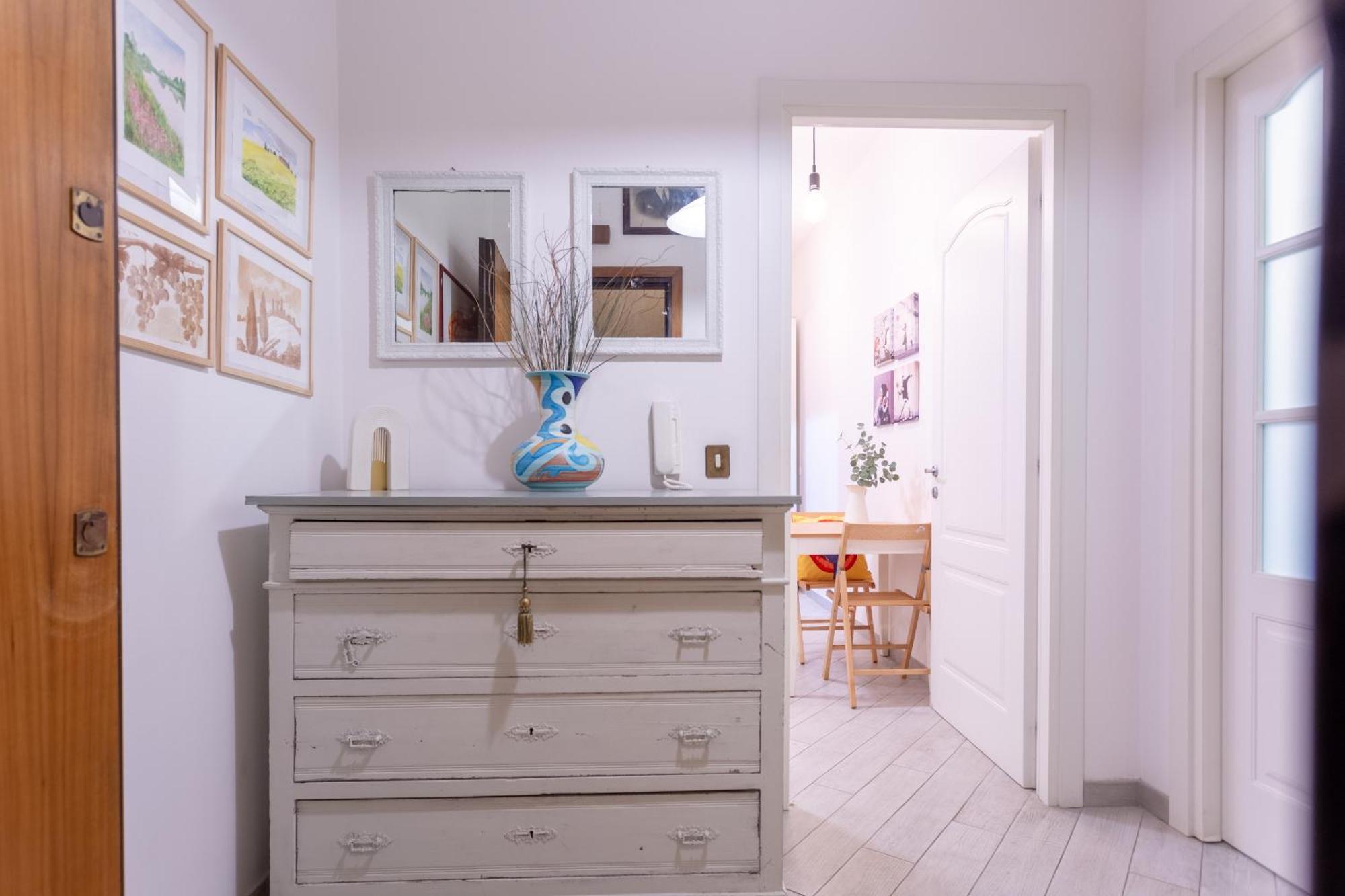 Stanza Comoda E Silenziosa Con Bagno Privato E Area Lavoro E Relax Habitación en casa particular